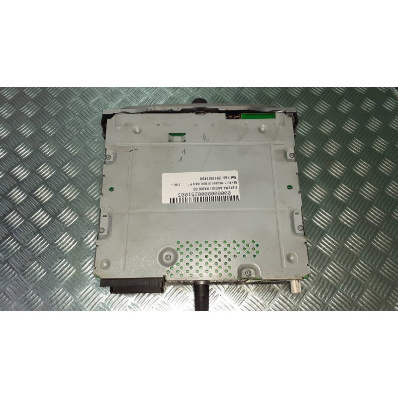 Recambio de sistema audio / radio cd para renault megane iii berlina 5 p referencia OEM IAM 281150743R 8153511 7641104391