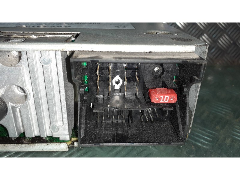Recambio de sistema audio / radio cd para renault megane iii berlina 5 p referencia OEM IAM 281150743R 8153511 7641104391