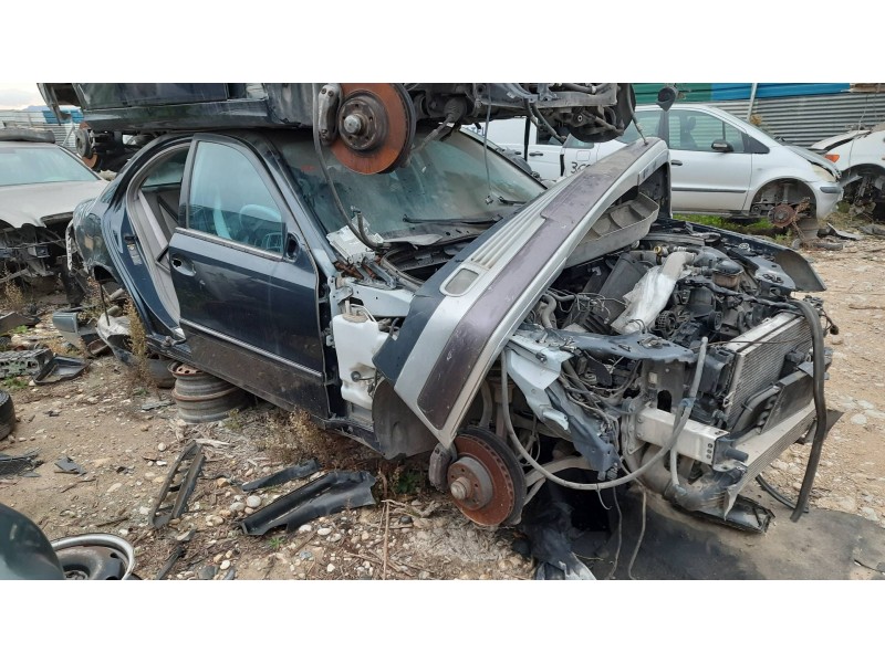 mercedes-benz clase e (w211) berlina del año 2005