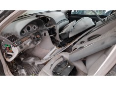 mercedes-benz clase e (w211) berlina del año 2005 2