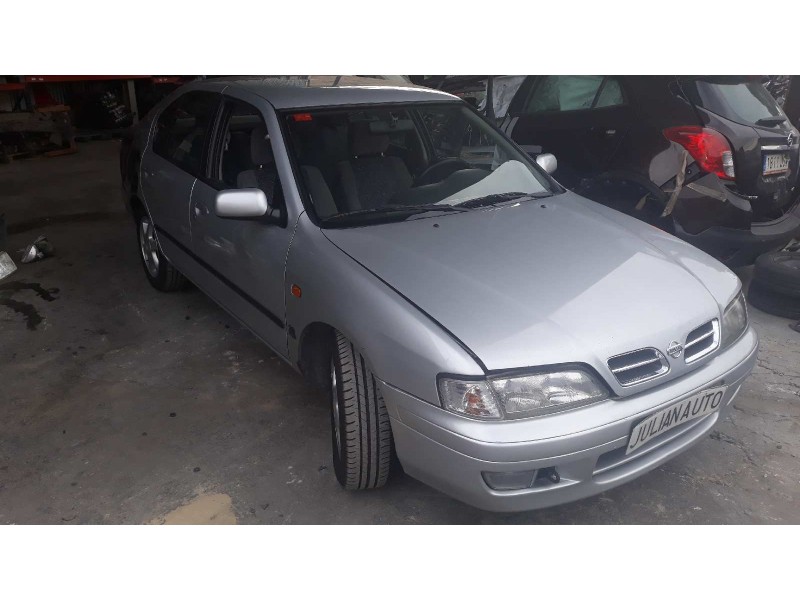 nissan primera berlina (p11) del año 1997