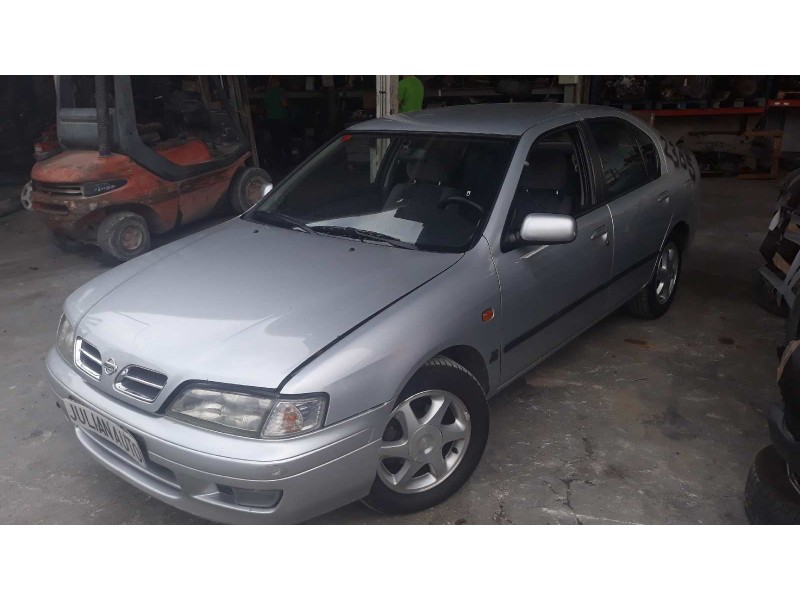 nissan primera berlina (p11) del año 1997