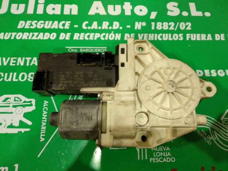 Recambio de motor elevalunas delantero izquierdo para peugeot 407 st confort referencia OEM IAM 0130822200 1137328125 BROSE