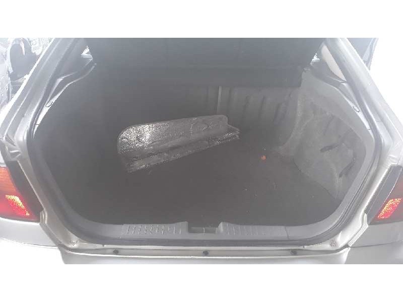 nissan primera berlina (p11) del año 1997