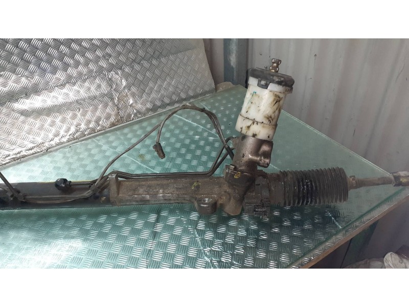 Recambio de cremallera direccion para kia carnival referencia OEM IAM 577004D500  