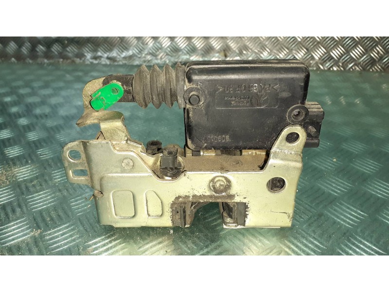 Recambio de cerradura puerta delantera izquierda para dacia logan referencia OEM IAM 200290961  