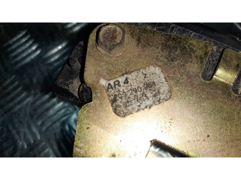 Recambio de cerradura puerta delantera izquierda para dacia logan referencia OEM IAM 200290961  