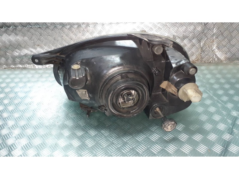 Recambio de faro derecho para opel corsa b referencia OEM IAM   