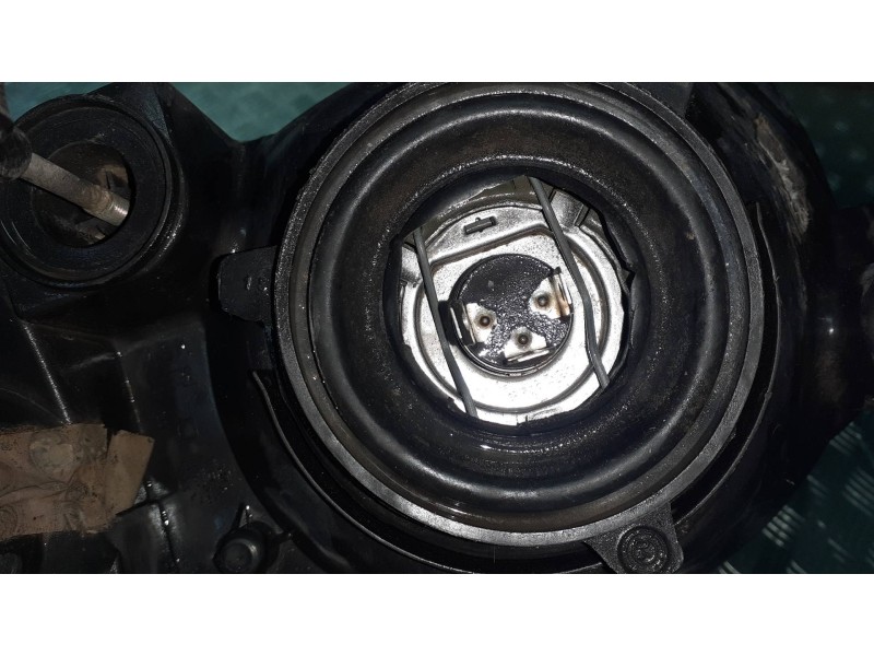 Recambio de faro derecho para opel corsa b referencia OEM IAM   