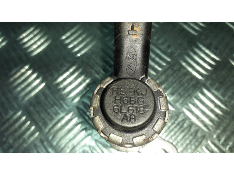 Recambio de sensor para ford puma referencia OEM IAM 21005C0112  