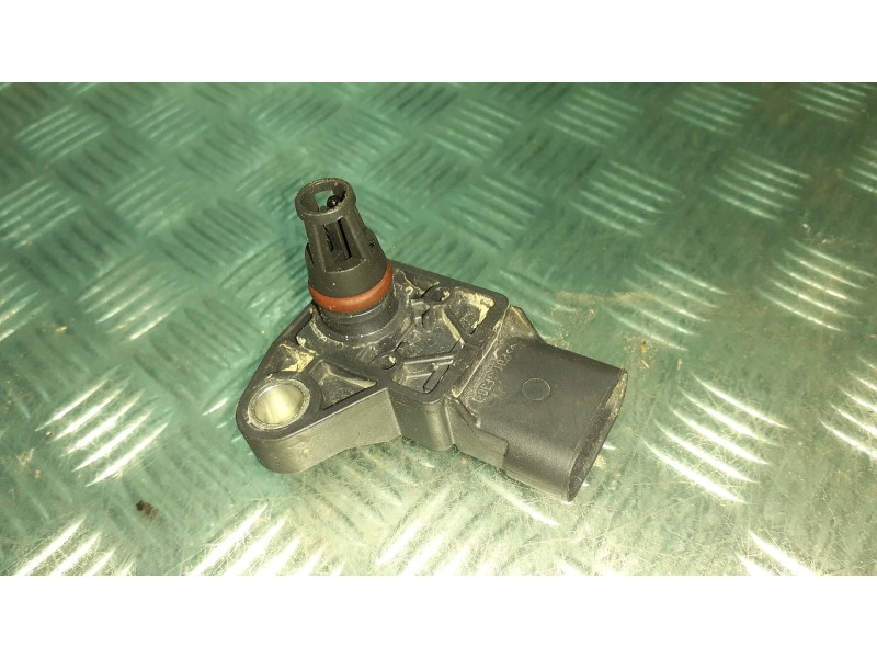 Recambio de sensor presion para ford puma referencia OEM IAM 0261230496 K2GA9F479BB 