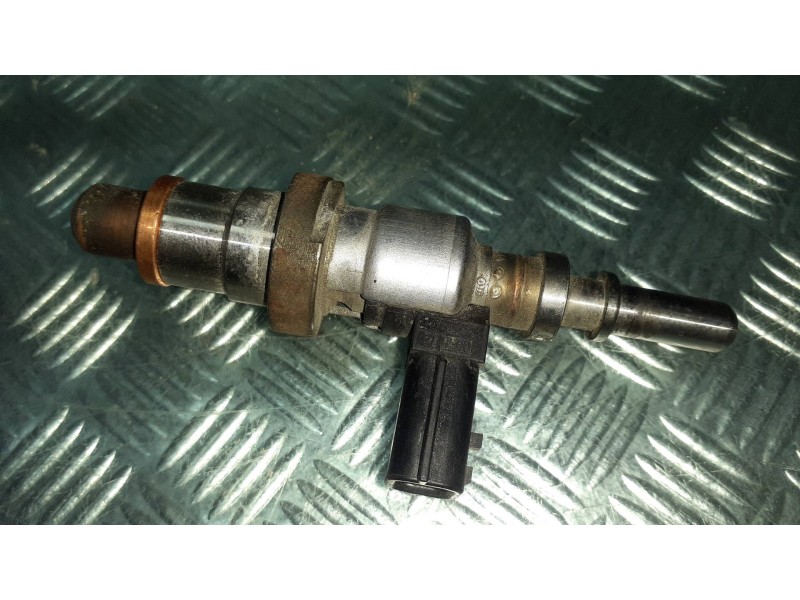 Recambio de inyector para renault megane iii berlina 5 p referencia OEM IAM H8200769153  