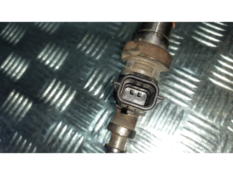 Recambio de inyector para renault megane iii berlina 5 p referencia OEM IAM H8200769153  