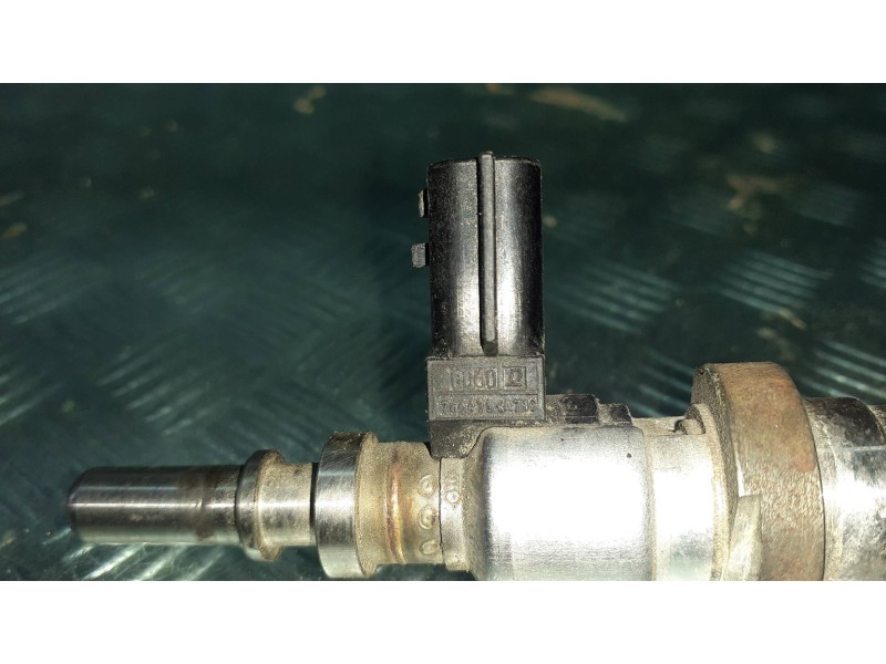 Recambio de inyector para renault megane iii berlina 5 p referencia OEM IAM H8200769153  