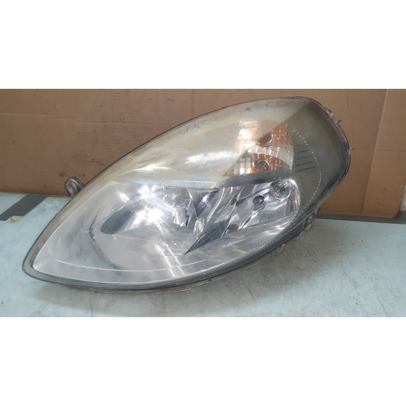 Recambio de faro izquierdo para lancia ypsilon (101) 1.2 8v referencia OEM IAM 27053900  HELLA