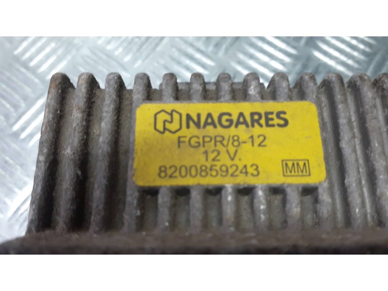 Recambio de caja precalentamiento para renault megane iii berlina 5 p referencia OEM IAM 8200859243  