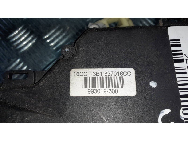 Recambio de cerradura puerta delantera derecha para volkswagen polo (9n3) referencia OEM IAM 3B1837016CC CONECTOR 8 PINES ELECTR