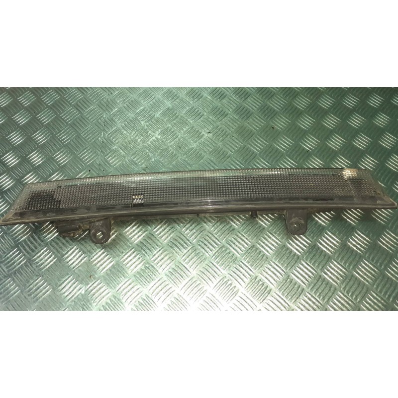 Recambio de luz central de freno para peugeot 208 (p2) referencia OEM IAM 9689043280 9830216280 90032118