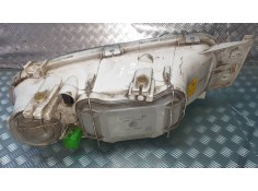 Recambio de faro izquierdo para ford fiesta berlina referencia OEM IAM 0301049201 1305219059  2