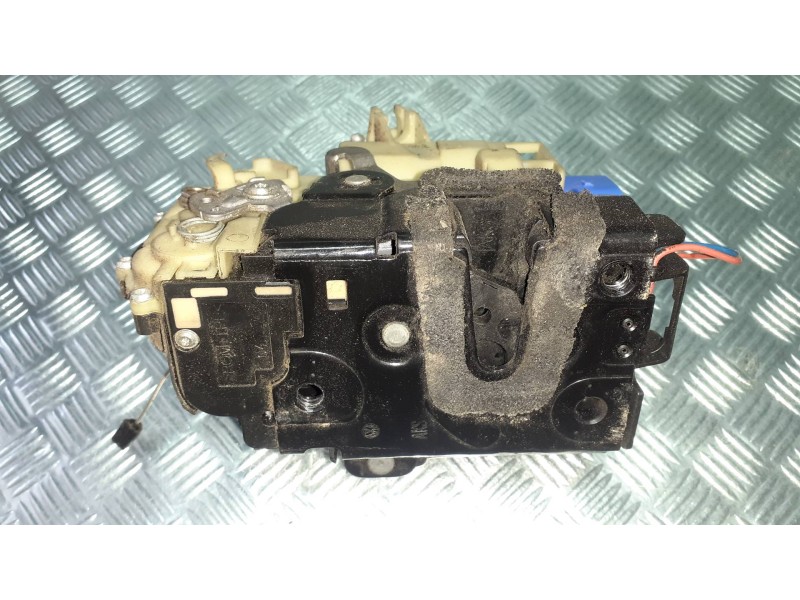 Recambio de cerradura puerta delantera izquierda para volkswagen polo (9n3) referencia OEM IAM 15AQC3B1837015AQ 837015AQ 9919903