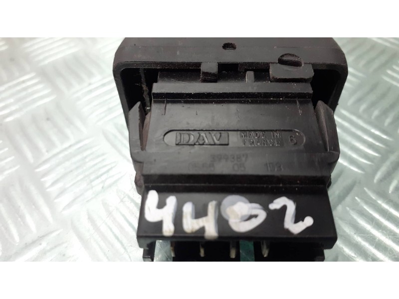Recambio de interruptor para dacia logan referencia OEM IAM 399387 055505153 