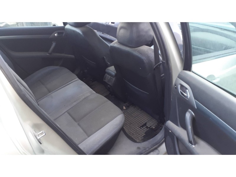 peugeot 407 del año 2005