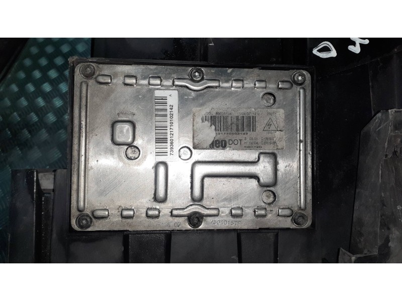 Recambio de faro derecho para citroen c5 berlina referencia OEM IAM 9661316580 89901091 