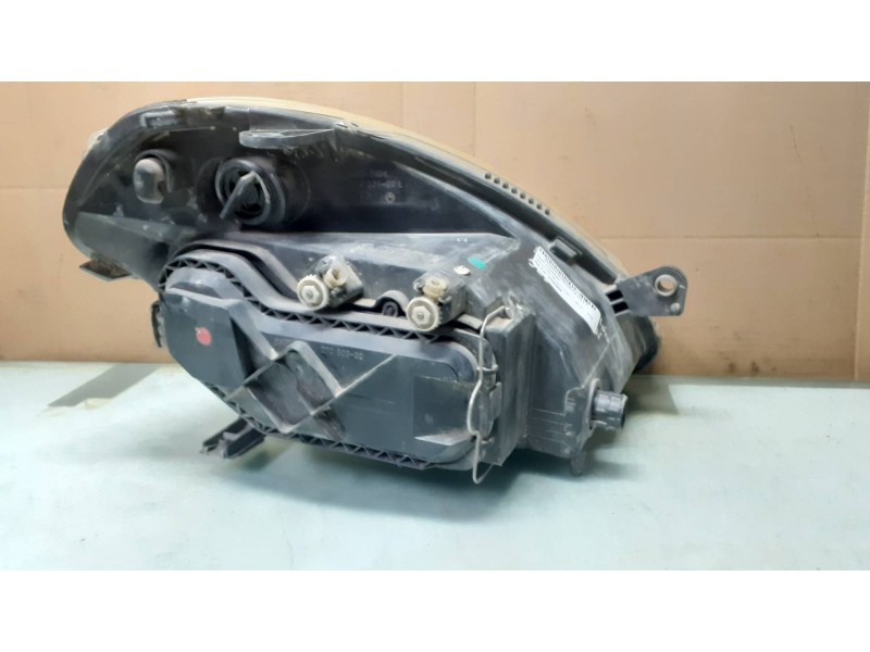 Recambio de faro izquierdo para lancia ypsilon (101) 1.2 8v referencia OEM IAM 27053900  HELLA