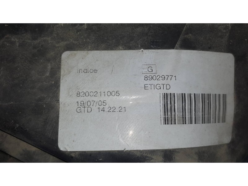 Recambio de faro izquierdo para dacia logan referencia OEM IAM 8200211005 89029771 