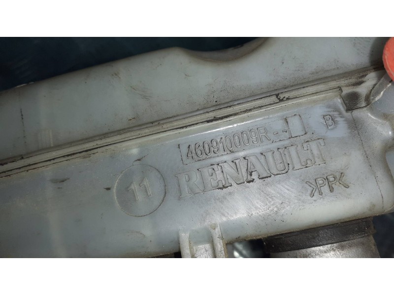 Recambio de bomba freno para renault megane iii berlina 5 p referencia OEM IAM 460910009R  