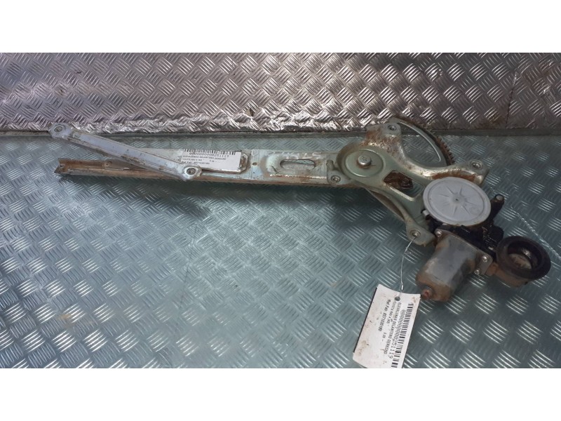 Recambio de elevalunas delantero derecho para toyota rav 4 (a3) referencia OEM IAM 8571035180 2621002330 CON MOTOR