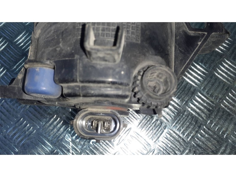 Recambio de faro antiniebla derecho para nissan qashqai (j10) referencia OEM IAM 89206421 261508990A 