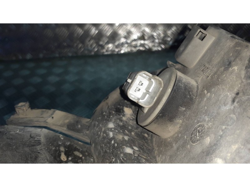 Recambio de faro derecho para citroen xsara picasso referencia OEM IAM 9631494980 89300200 