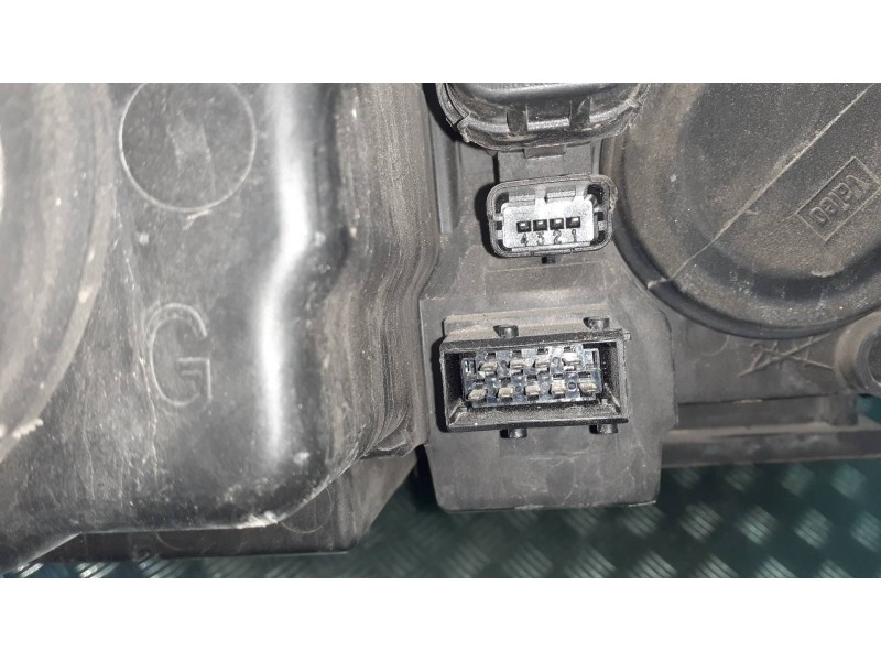 Recambio de faro izquierdo para citroen c5 berlina referencia OEM IAM 9661316680 89901090 89900021