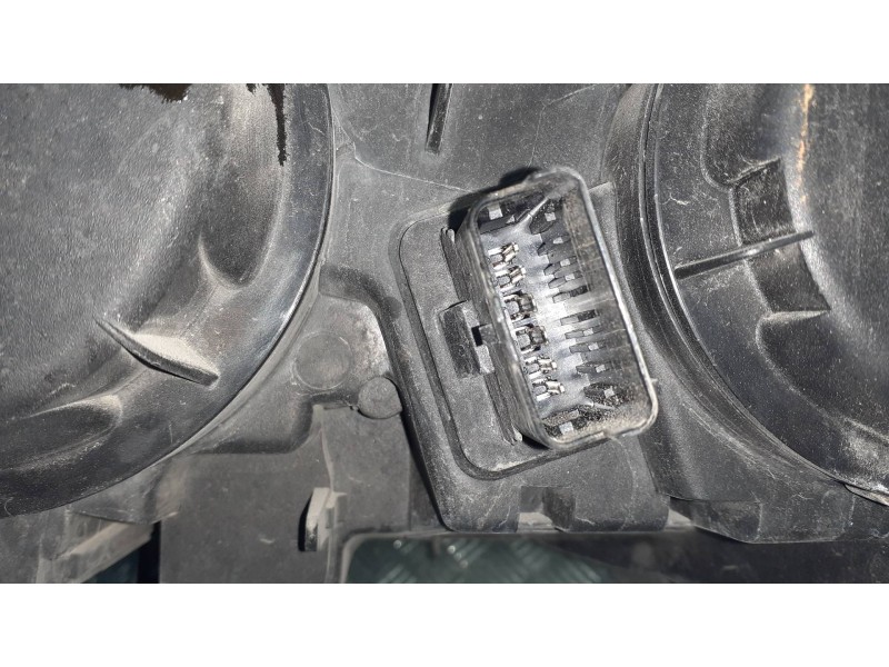 Recambio de faro derecho para citroen c5 berlina referencia OEM IAM 9632664780 89004486 89005270