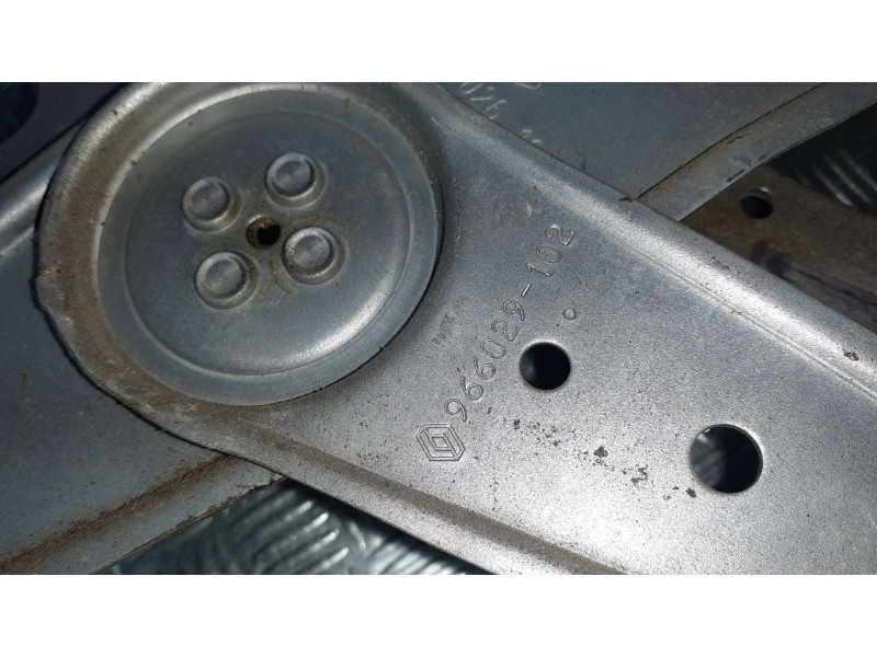 Recambio de elevalunas delantero derecho para renault megane iii berlina 5 p referencia OEM IAM 910851102 966036102 MANUAL