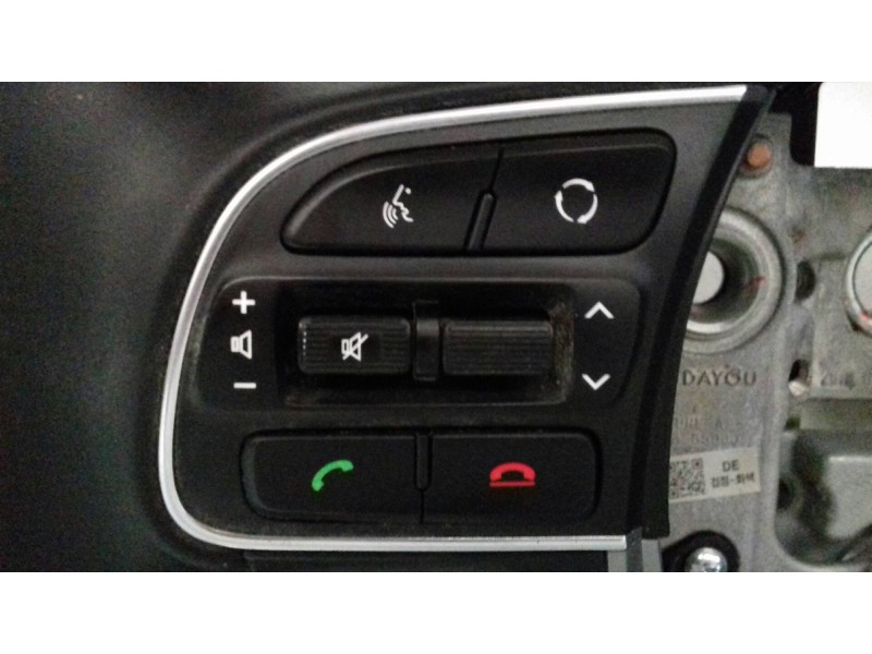 Recambio de volante para kia niro business referencia OEM IAM 56113G5000 1802070943 1802080379
