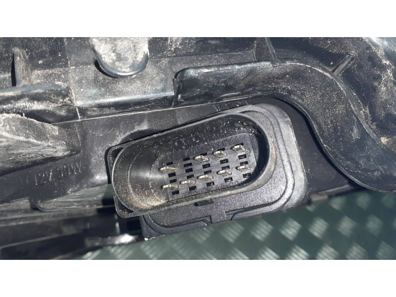 Recambio de faro izquierdo para audi a6 berlina (4b2) referencia OEM IAM 081411102L 151411102L 
