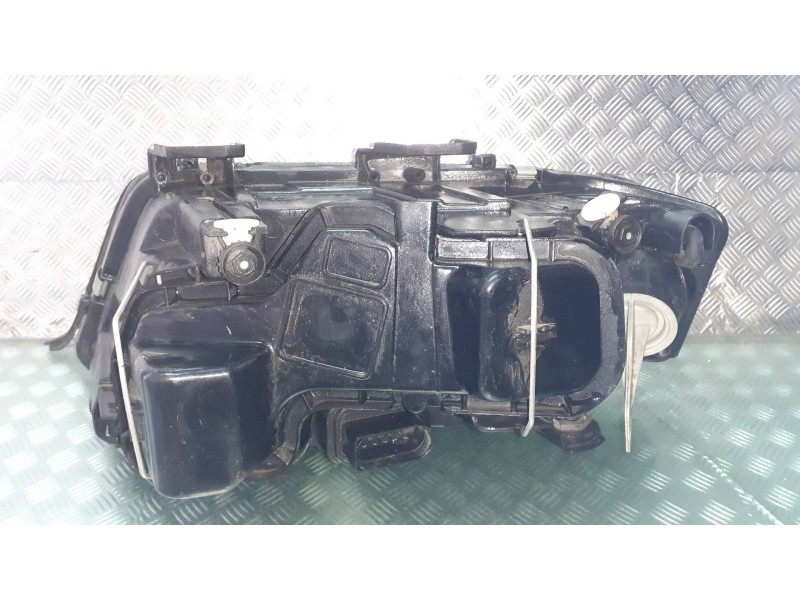 Recambio de faro derecho para audi a6 berlina (4b2) referencia OEM IAM 151411102R 084461113R 
