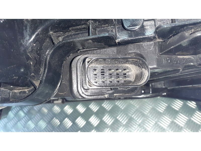 Recambio de faro derecho para audi a6 berlina (4b2) referencia OEM IAM 151411102R 084461113R 