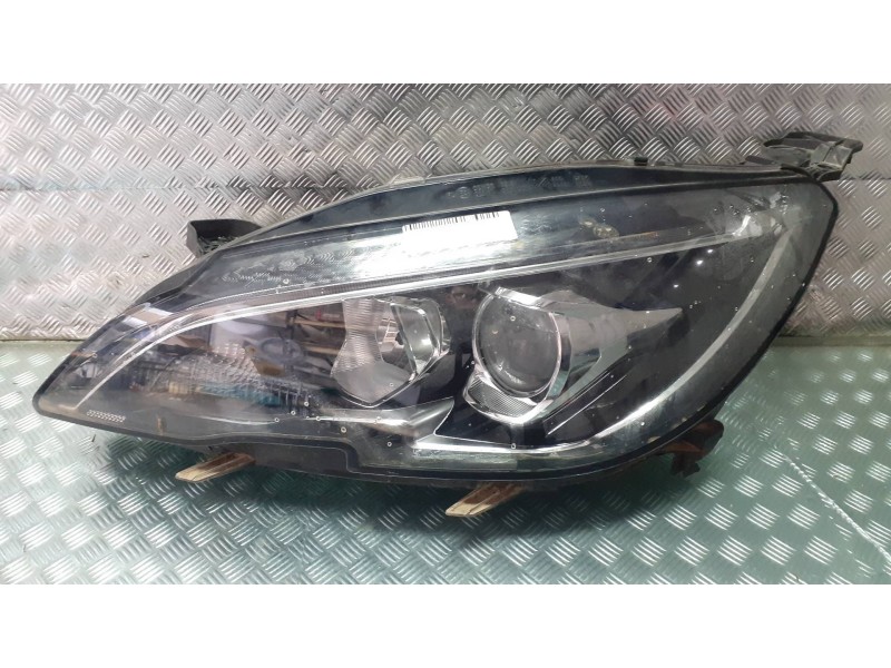 Recambio de faro izquierdo para peugeot 308 referencia OEM IAM 98169906  