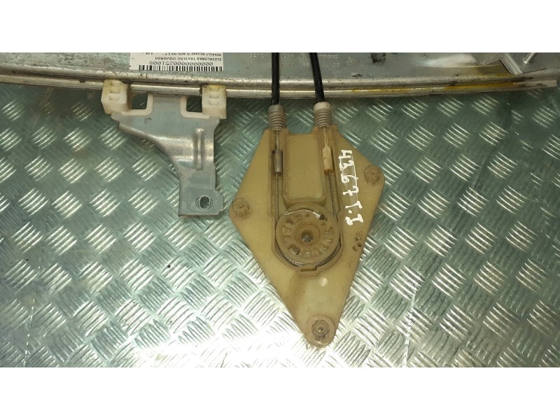 Recambio de elevalunas trasero izquierdo para renault megane iii berlina 5 p referencia OEM IAM 968718101G 827210008R 920040100