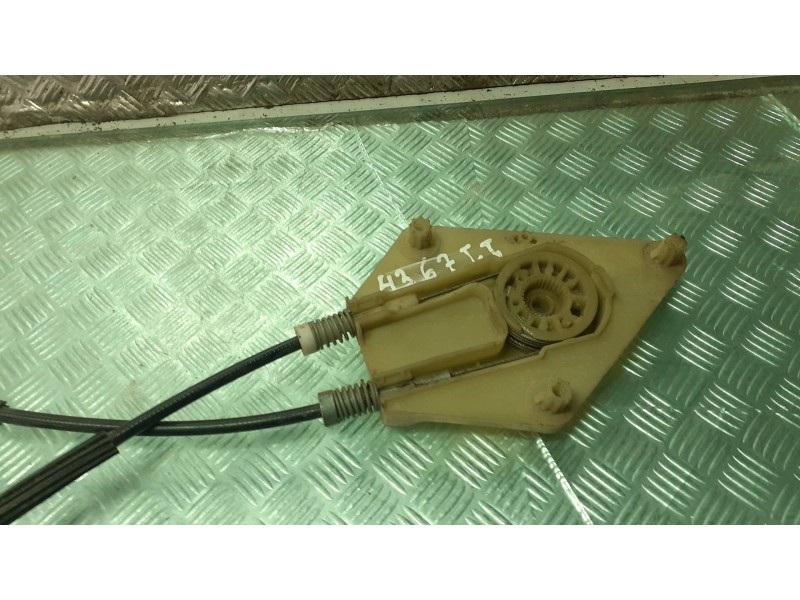 Recambio de elevalunas trasero izquierdo para renault megane iii berlina 5 p referencia OEM IAM 968718101G 827210008R 920040100