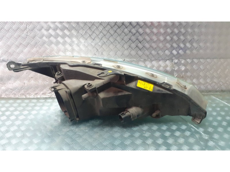 Recambio de faro izquierdo para ford focus berlina (cak) referencia OEM IAM 0374D  