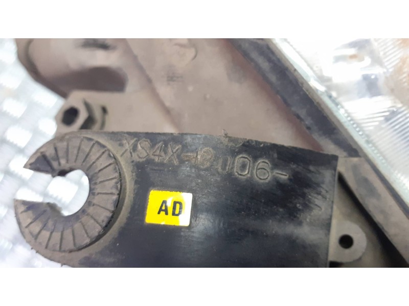 Recambio de faro izquierdo para ford focus berlina (cak) referencia OEM IAM 0374D  