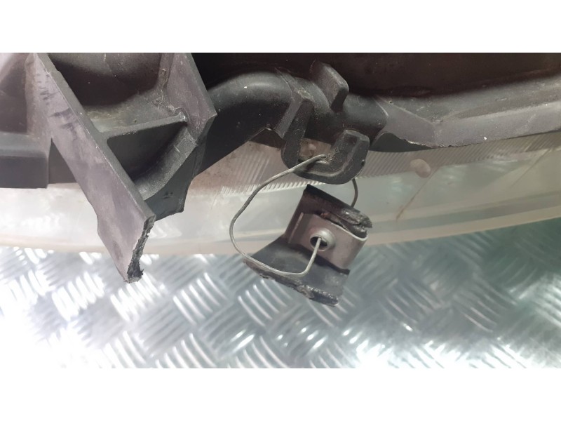 Recambio de faro izquierdo para peugeot 307 (s1) referencia OEM IAM 02936849  