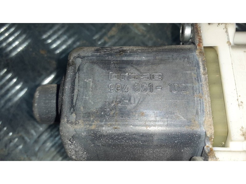 Recambio de motor elevalunas delantero derecho para peugeot 407 referencia OEM IAM 0130822201 1137328127 994421104