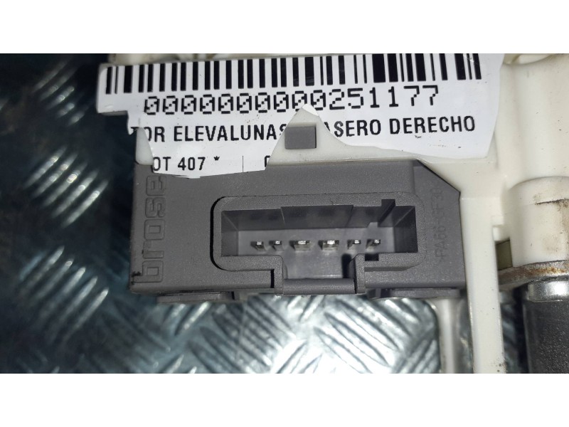 Recambio de motor elevalunas trasero derecho para peugeot 407 referencia OEM IAM 994650102 0130822200 