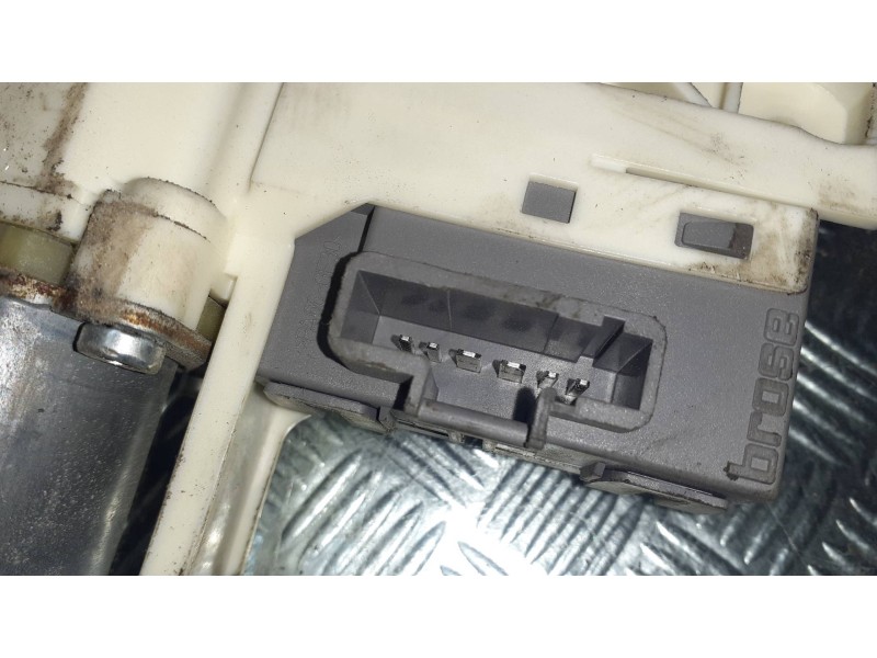 Recambio de motor elevalunas trasero izquierdo para peugeot 407 referencia OEM IAM 0130822201 994651102 