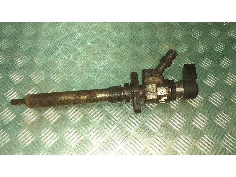 Recambio de inyector para peugeot 407 referencia OEM IAM 9657144580 EG1740886  Recambio de inyector para peugeot 407 referencia OEM IAM 9657144580 EG1740886